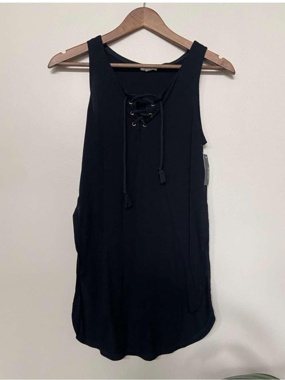 ☀️ Ardene ☀️ long black tank top with tie up detail